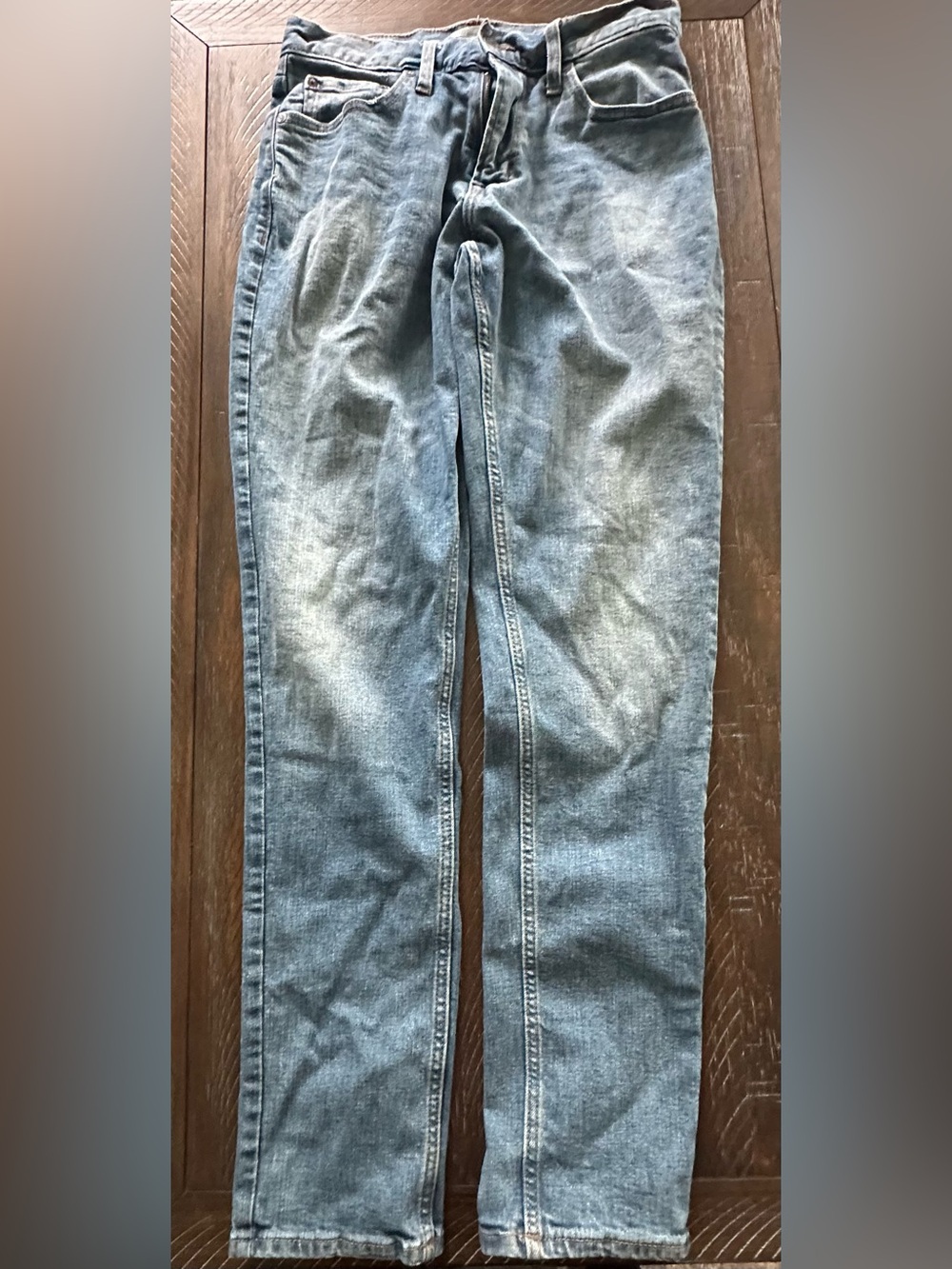 Old Navy Men's Faded Blue Straight-Leg Athletic Jeans with Built In Flex